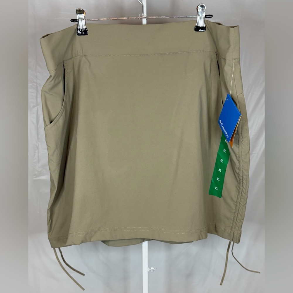 Columbia Women’s Beige Performance Skort XL UPF 50 Outdoor Activewear